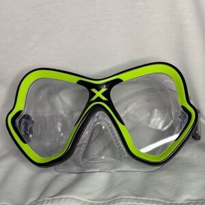 Kids Swim Mask with Neon Green Trim